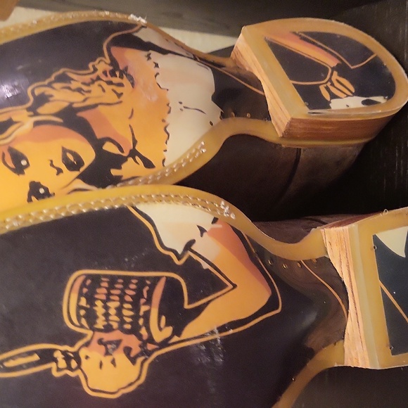 Tin Haul. "Toasting a gnarly shark"  Like brand new. - Picture 5 of 5